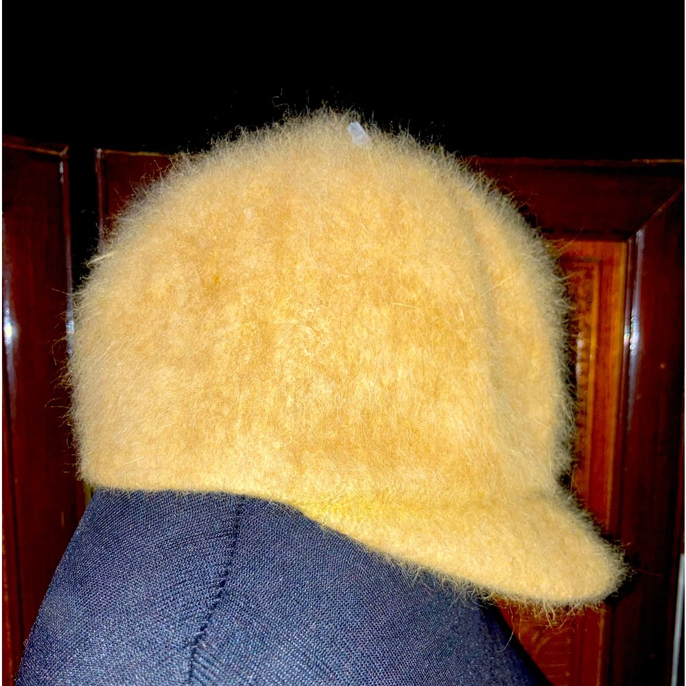 David & Young Angora and Nylon cap